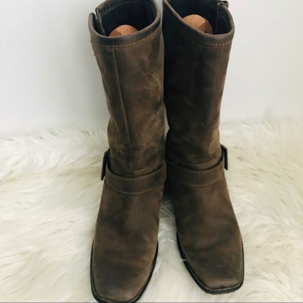BORN Brown Distressed Western Leather Boots Sz 6